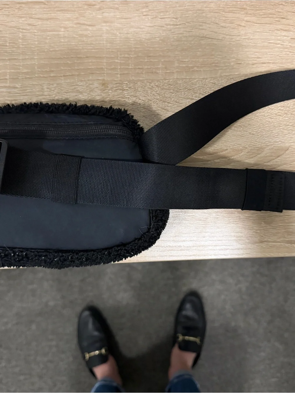 lululemon Black Sherpa Crossbody with Gold Zipper - Picture 2 of 8